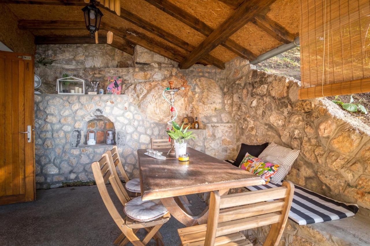 Vila Dunjarica Golubăţ Exterior foto